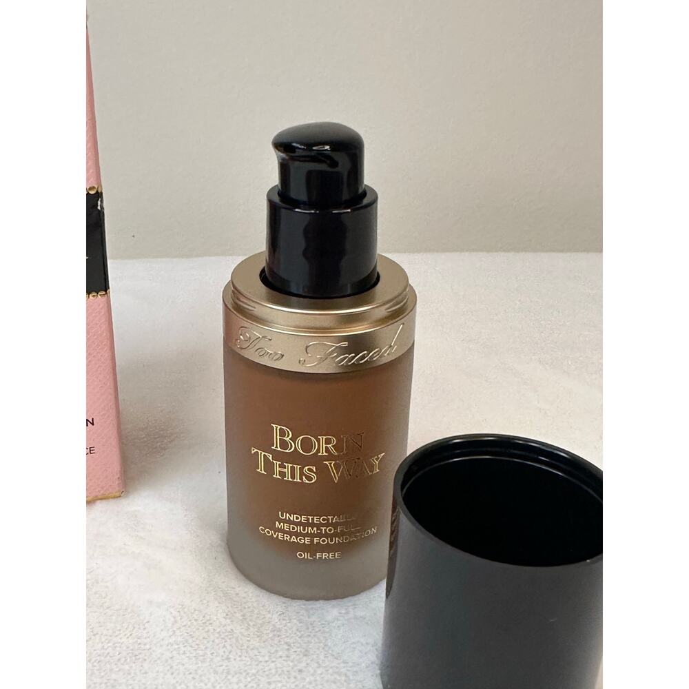 Too Faced Born This Way Foundation in Cocoa - Medium-to-Full Coverage - Picture 5 of 6